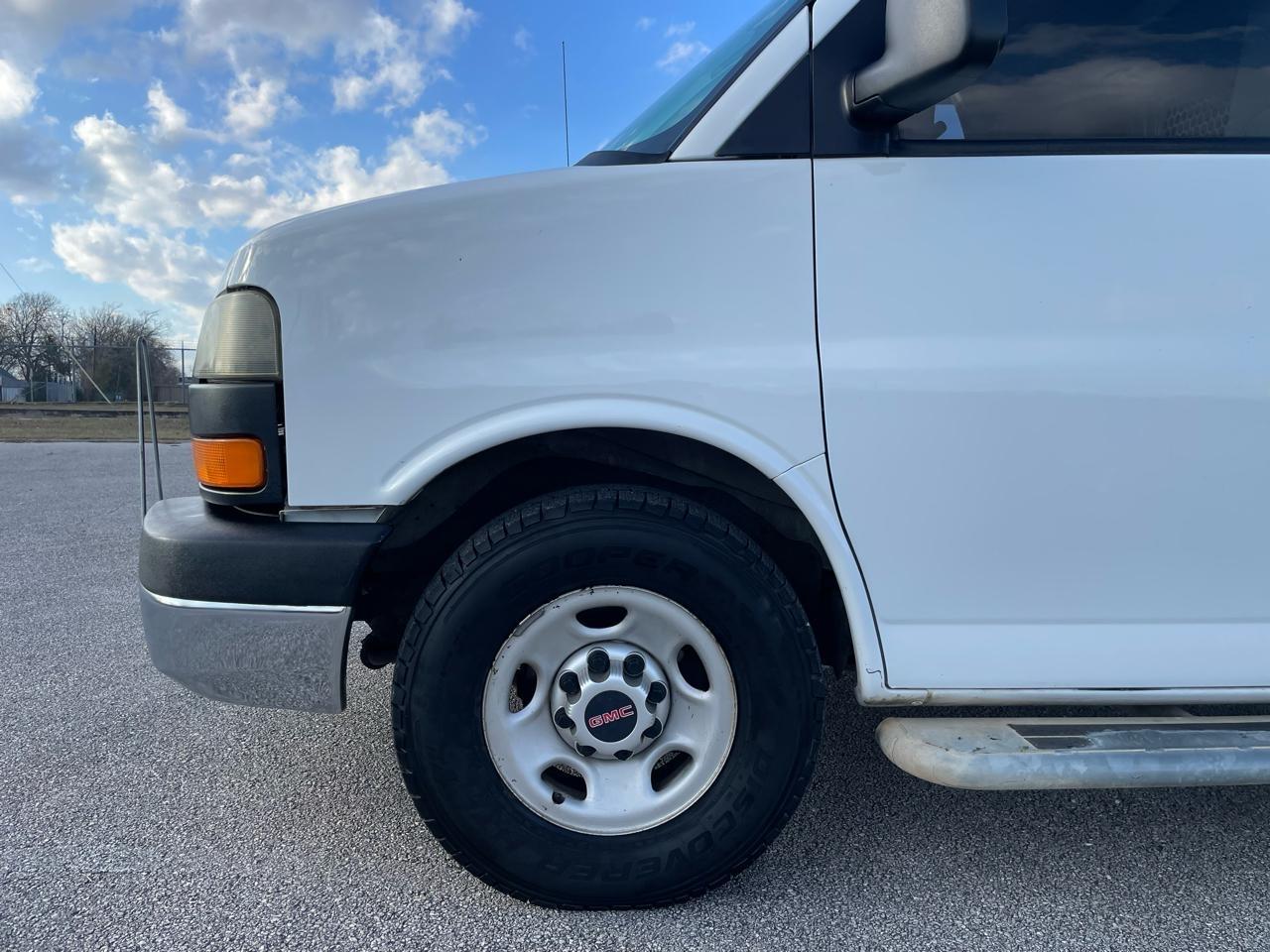 GMC Savana  2014