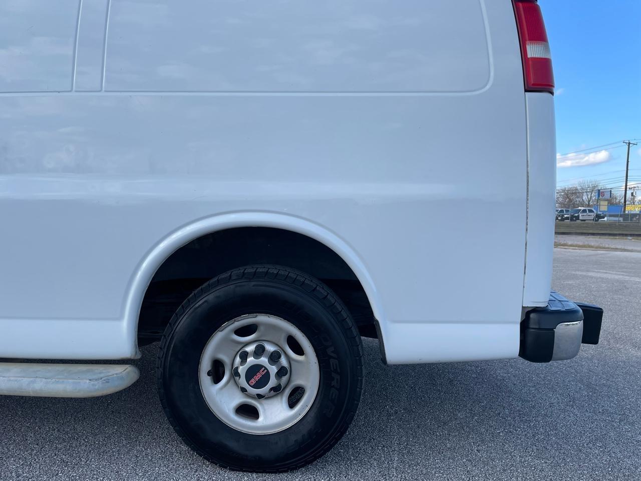 GMC Savana  2014