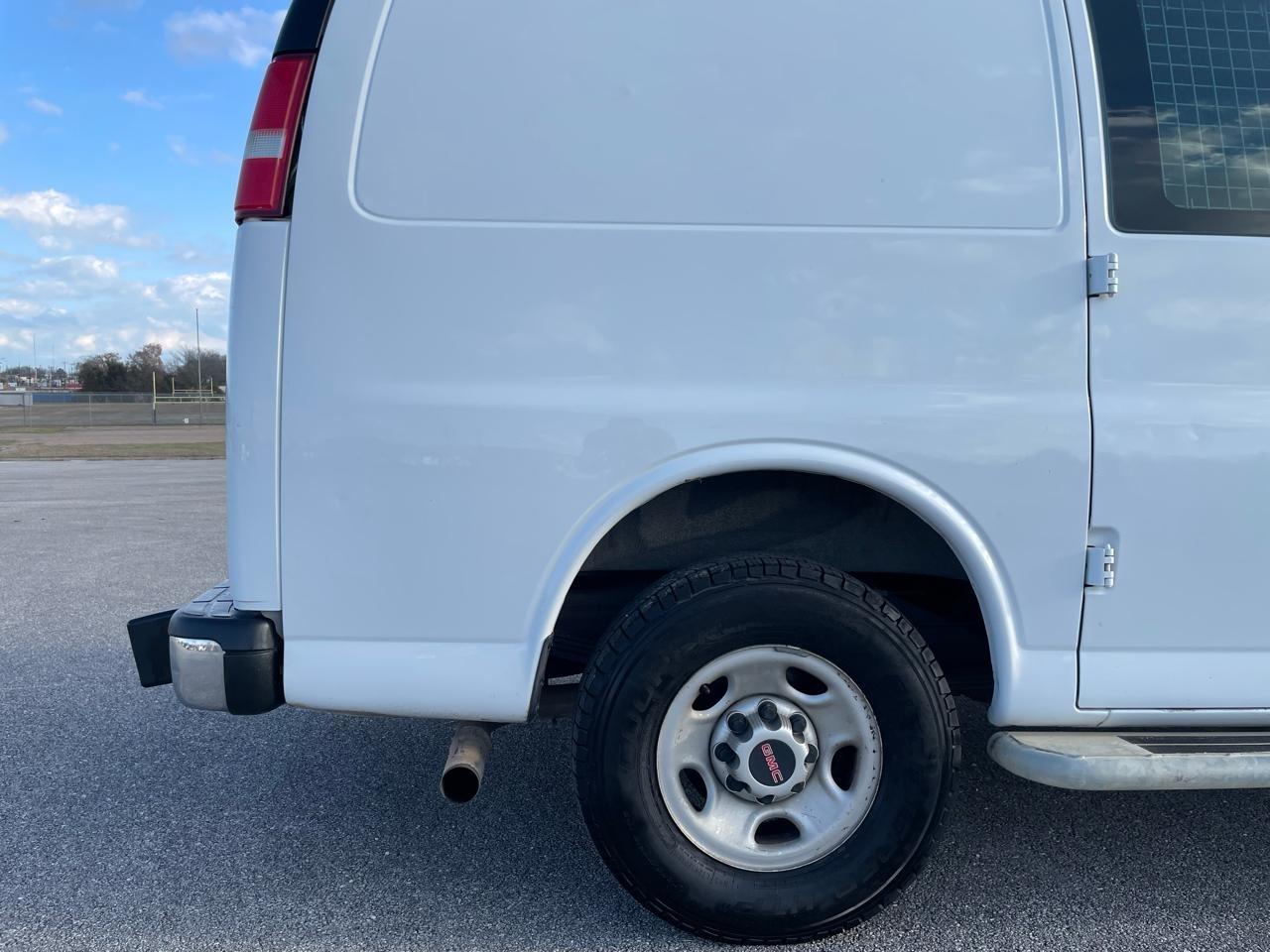 GMC Savana  2014