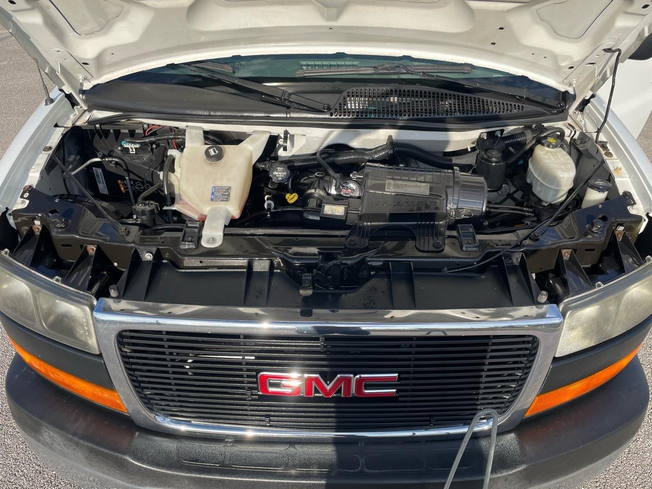 GMC Savana  2014
