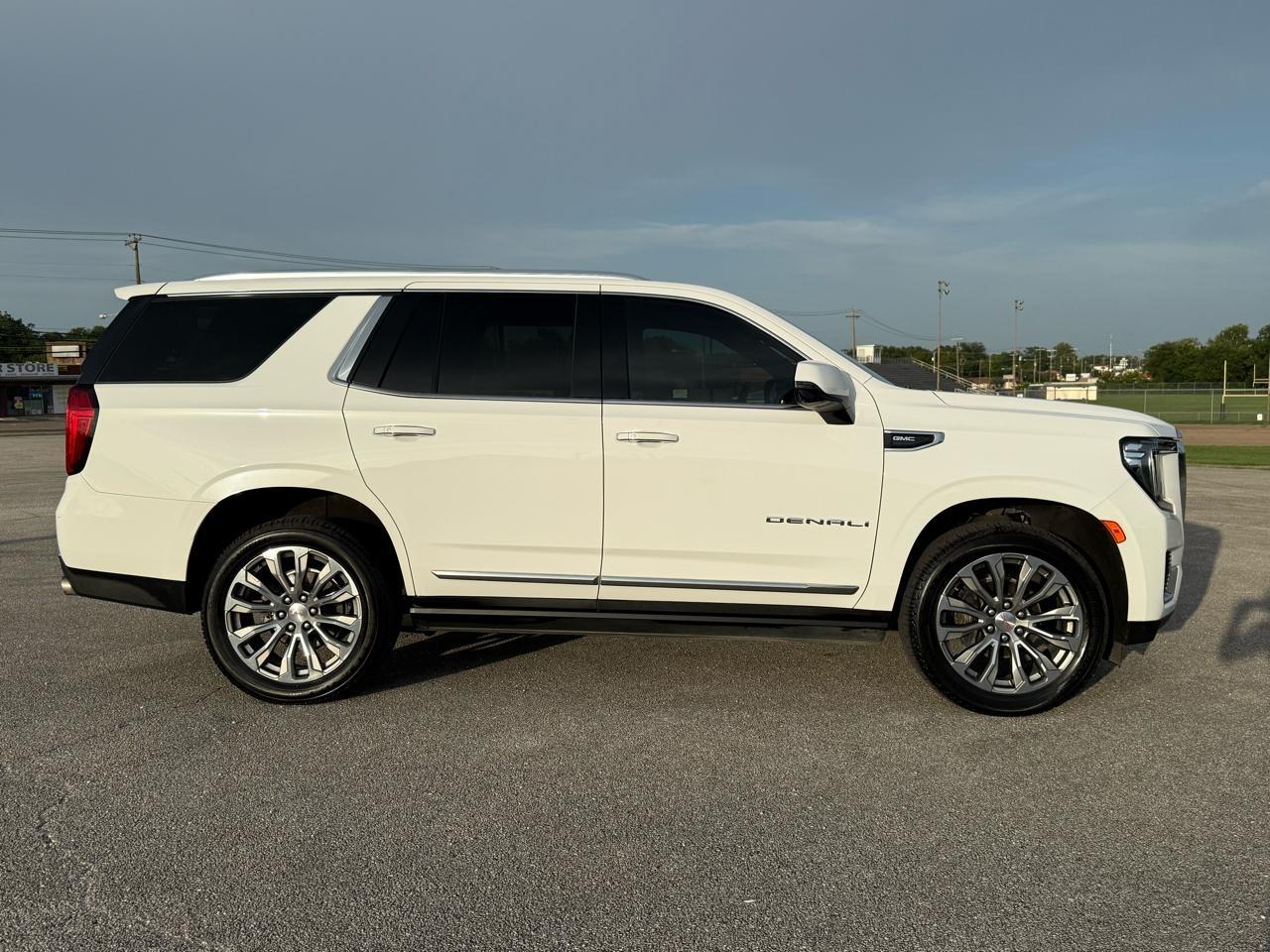 GMC Yukon  2021
