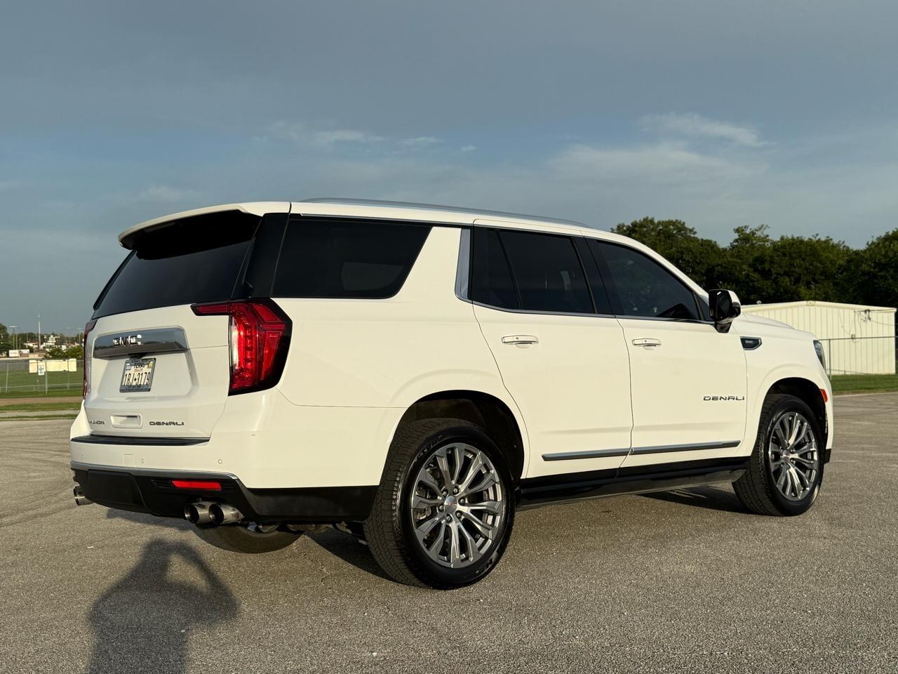 GMC Yukon  2021