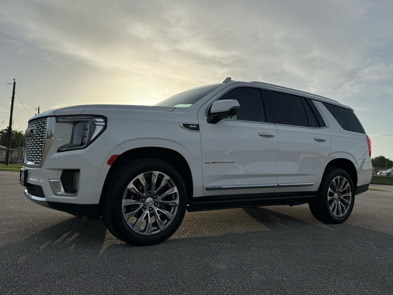 GMC Yukon  2021