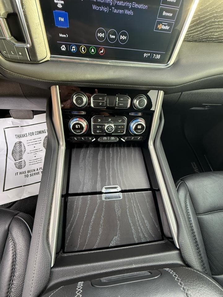 GMC Yukon  2021