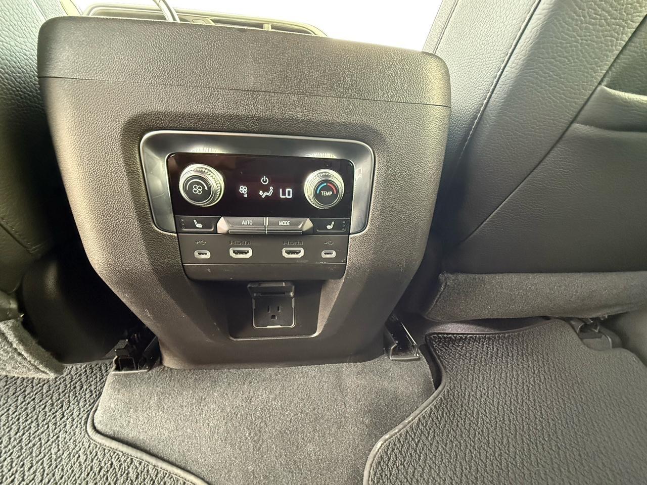 GMC Yukon  2021