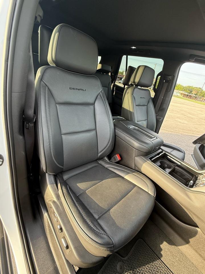 GMC Yukon  2021