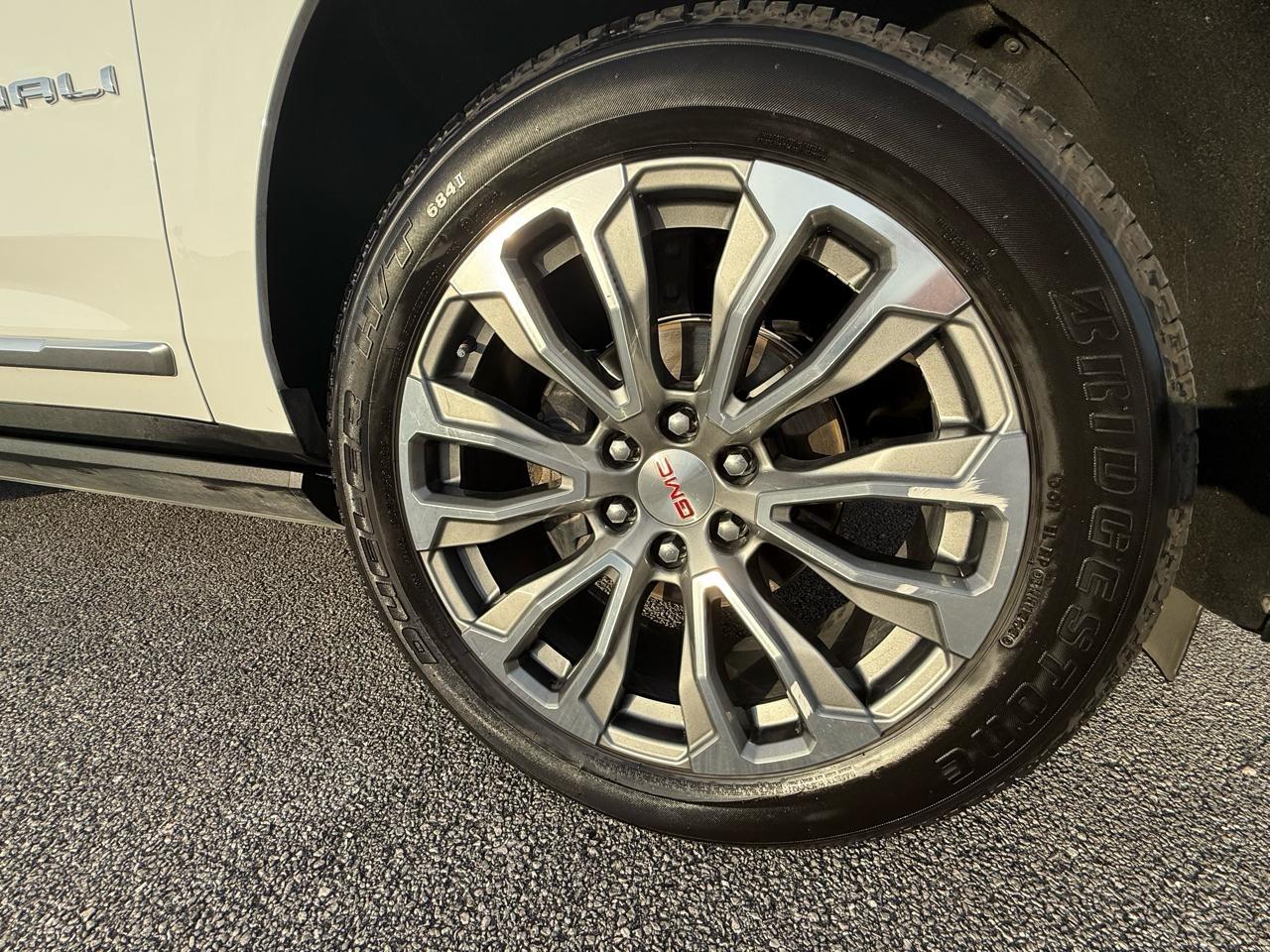 GMC Yukon  2021