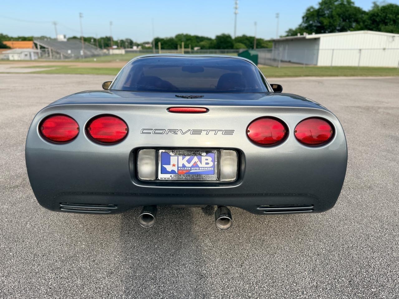 Chevrolet Corvette  2004