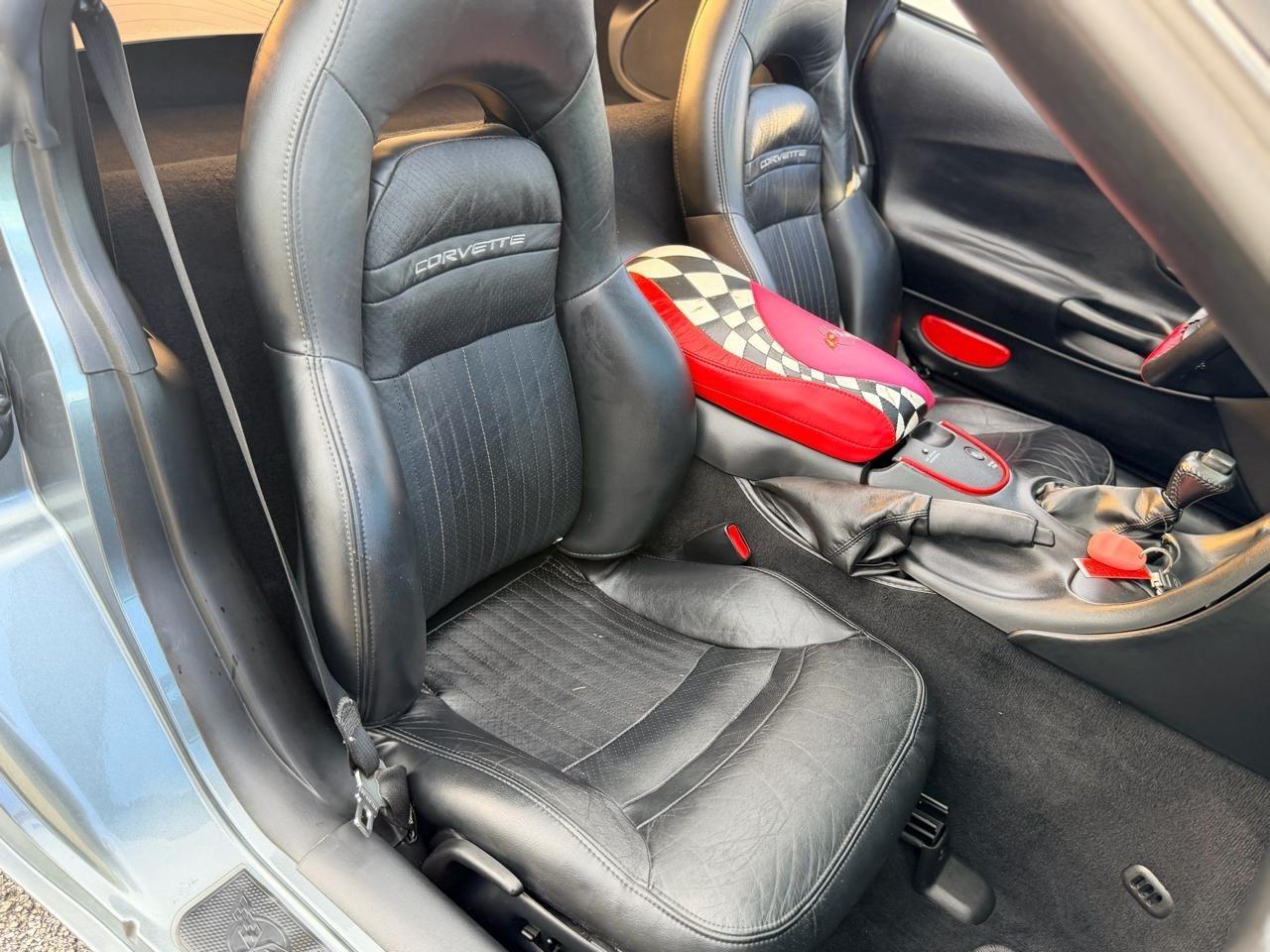 Chevrolet Corvette  2004