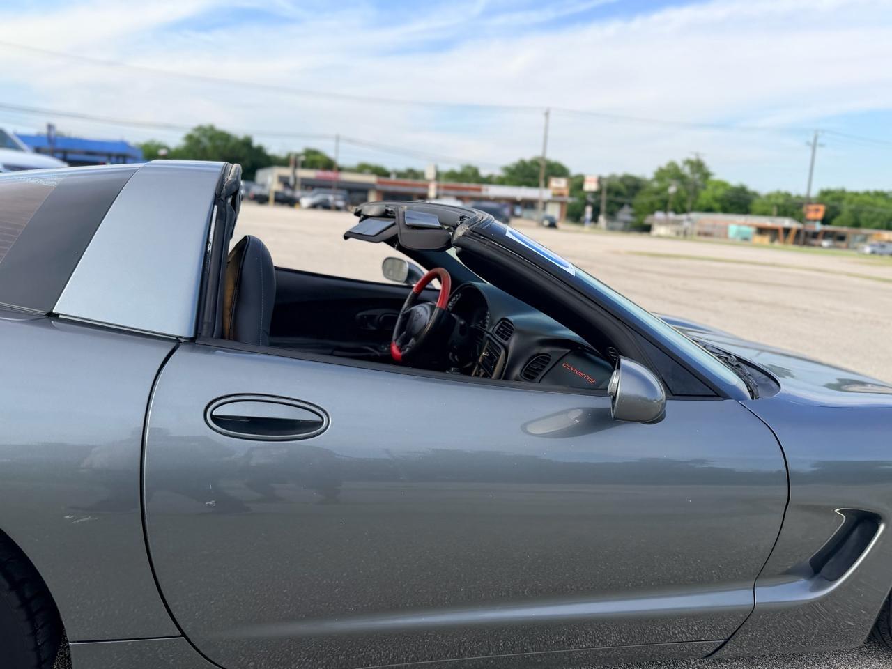 Chevrolet Corvette  2004