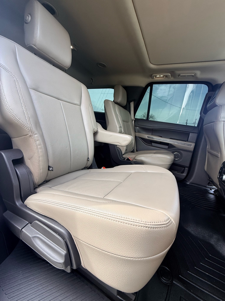 Ford Expedition  2020