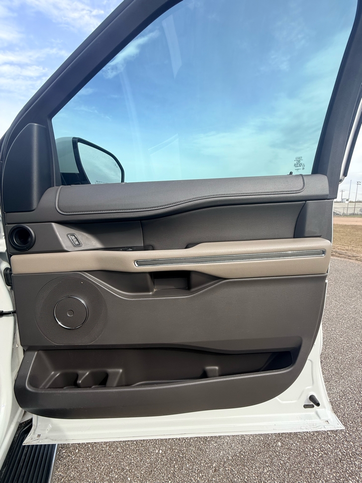 Ford Expedition  2020