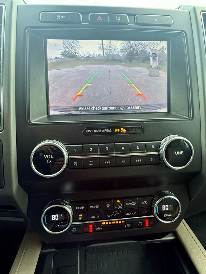 Ford Expedition  2020