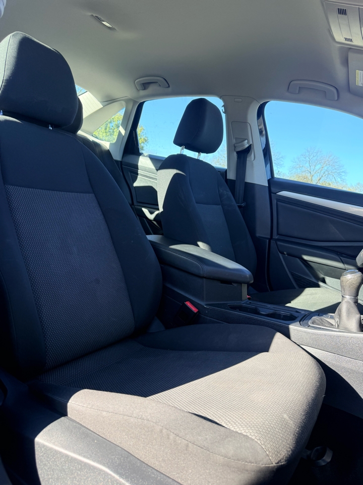 Volkswagen Jetta  2019