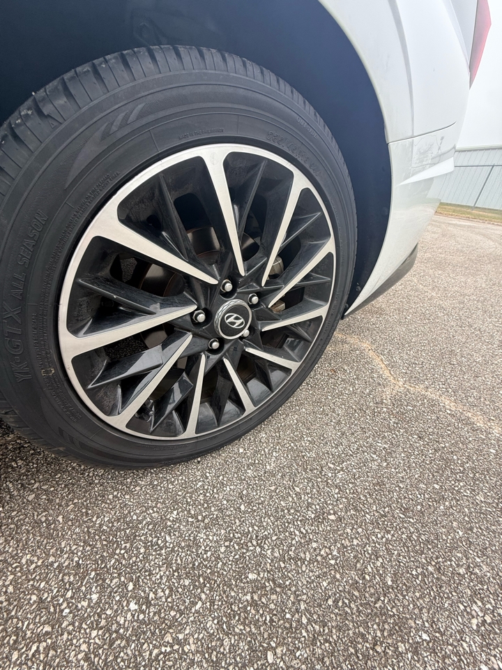 Hyundai Sonata  2020