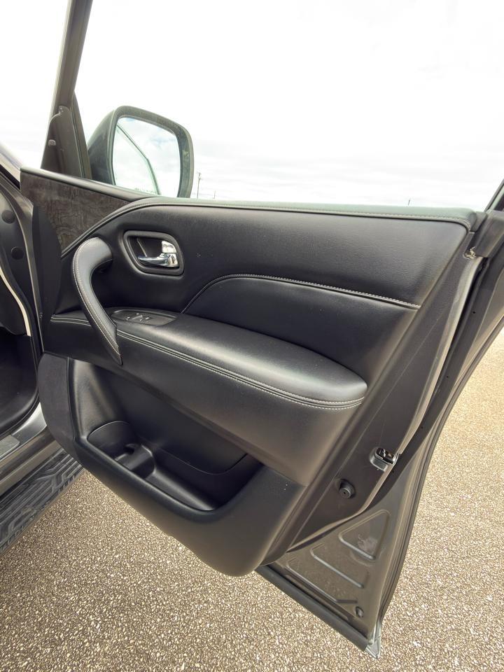 Infiniti QX80  2020