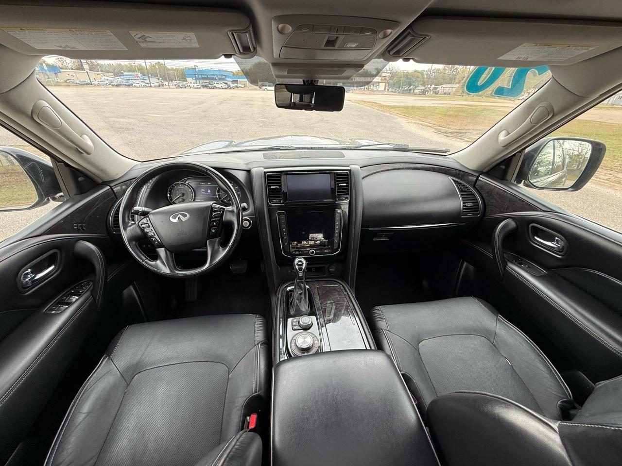 Infiniti QX80  2020