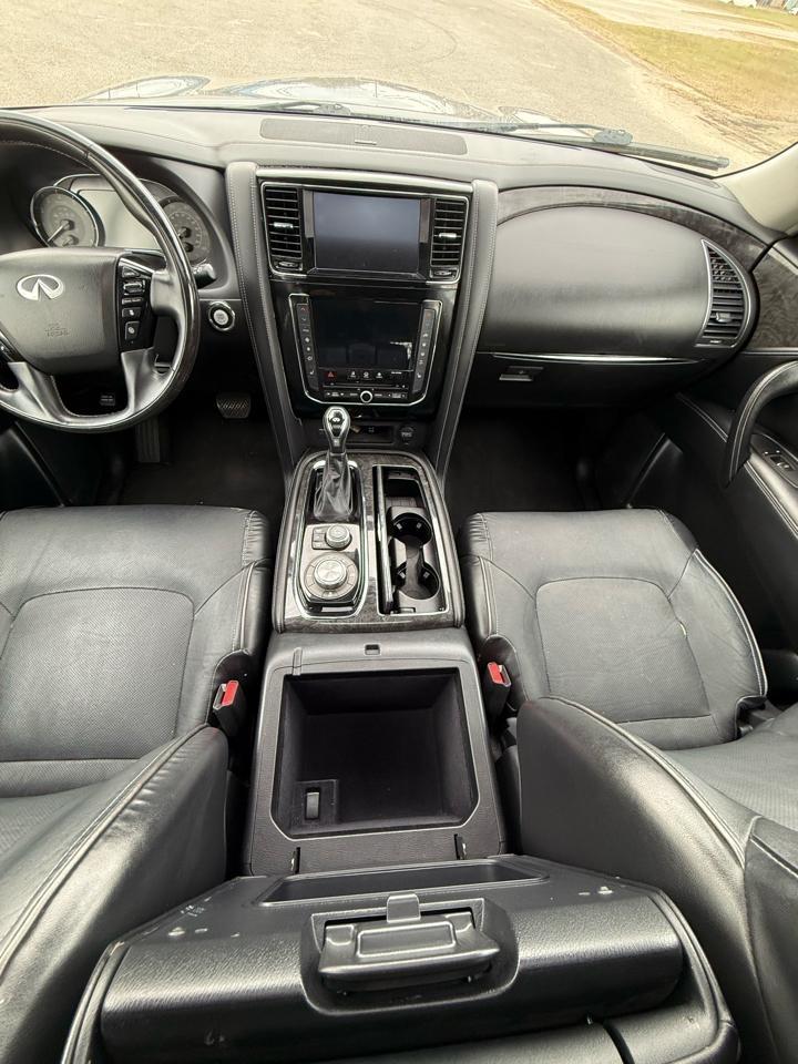 Infiniti QX80  2020