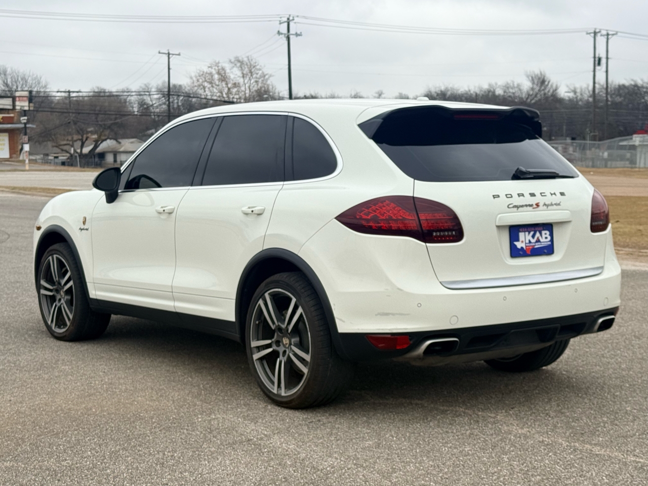 Porsche Cayenne Hybrid  2012