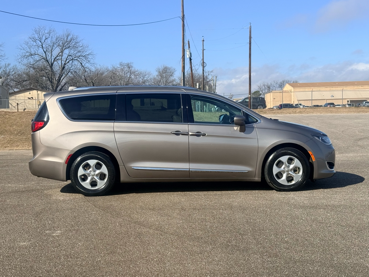 Chrysler Pacifica  2017