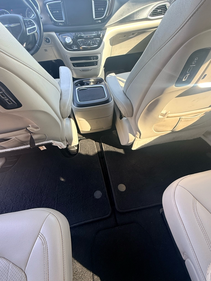 Chrysler Pacifica  2017