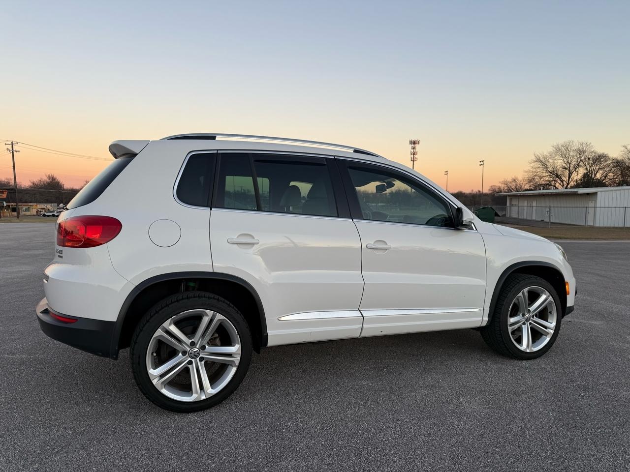 Volkswagen Tiguan  2014