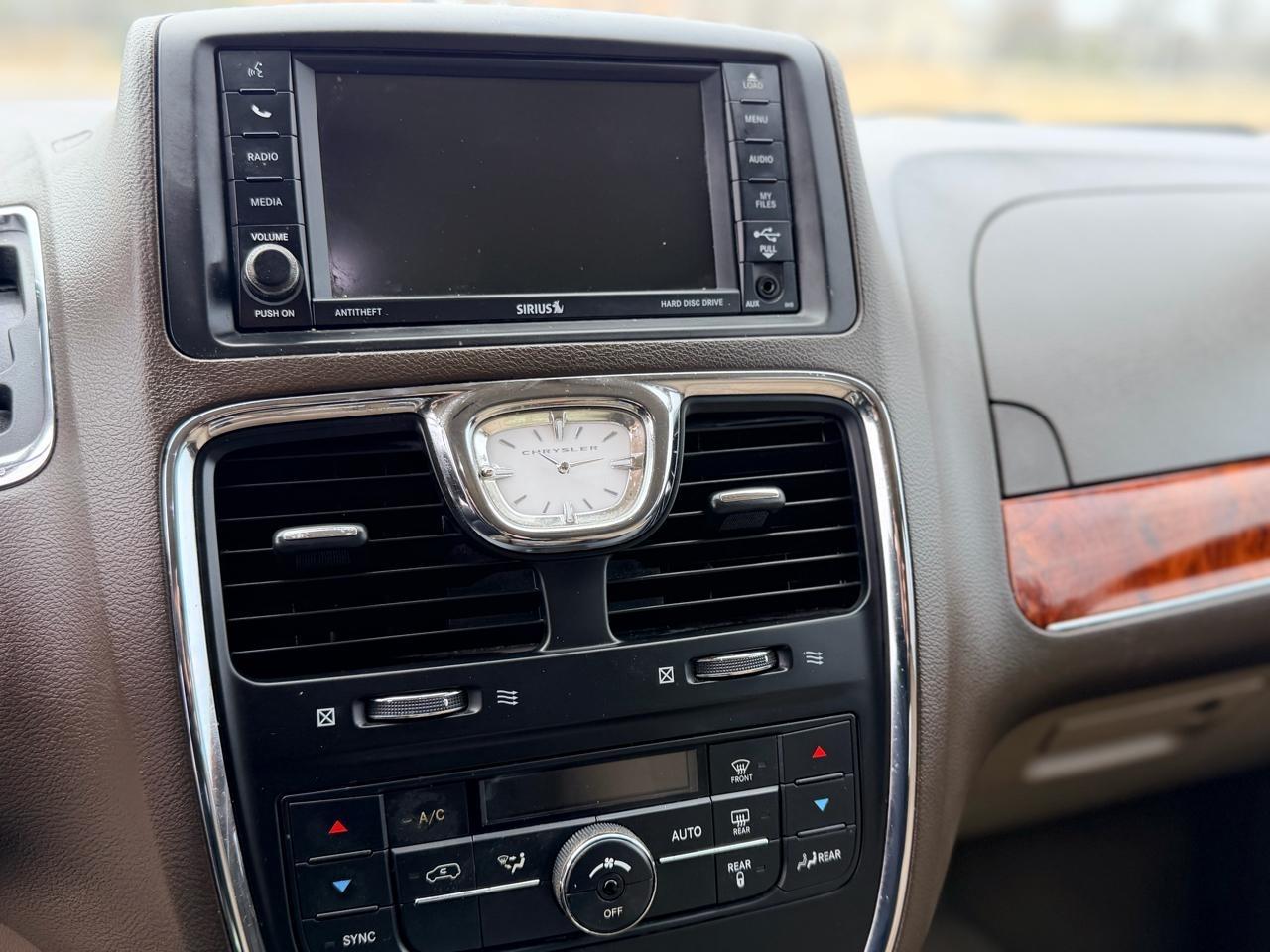 Chrysler Town & Country  2015