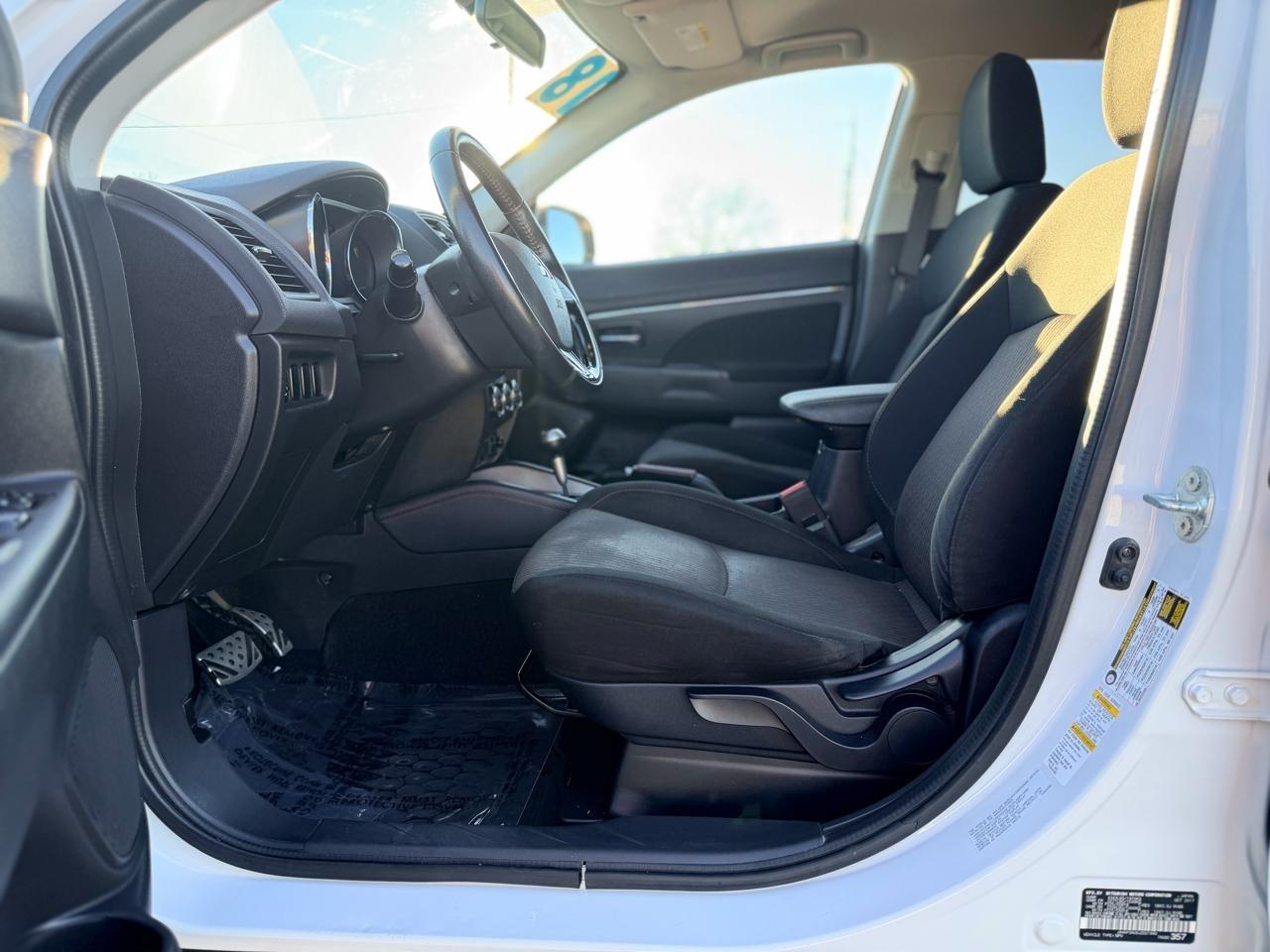 Mitsubishi Outlander Sport  2018