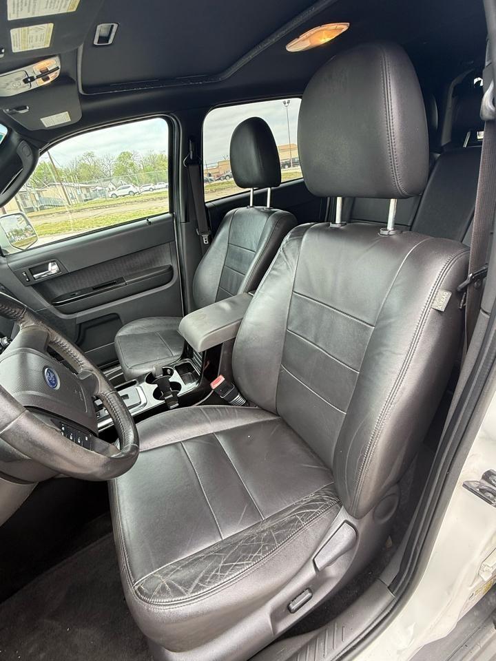 Ford Escape  2010