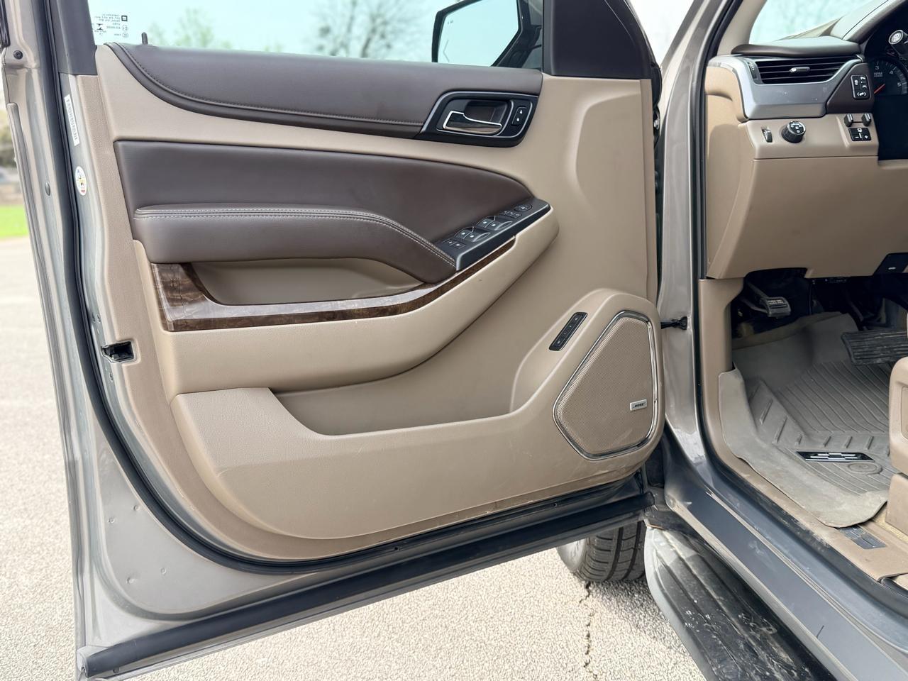 Chevrolet Suburban  2019