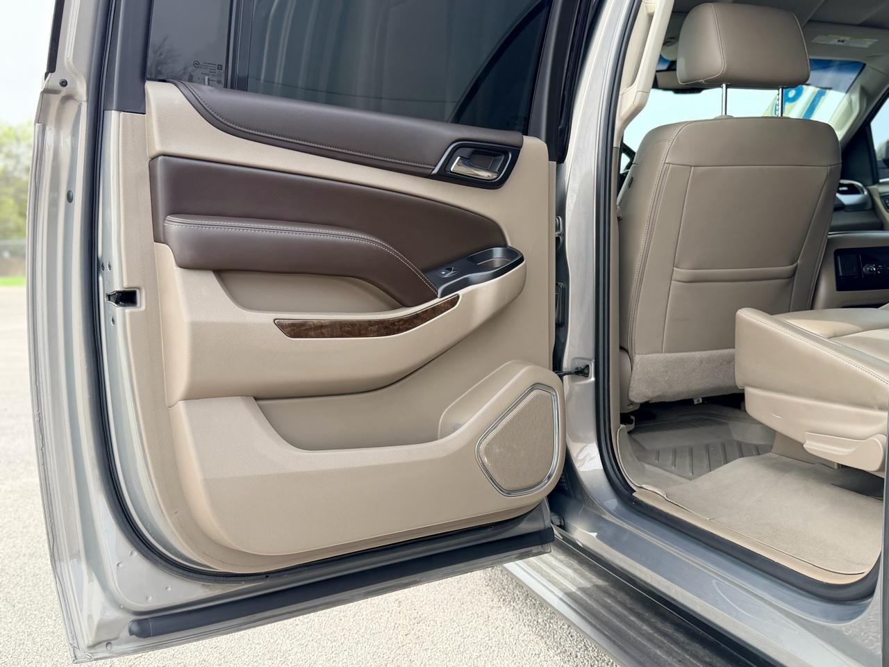 Chevrolet Suburban  2019
