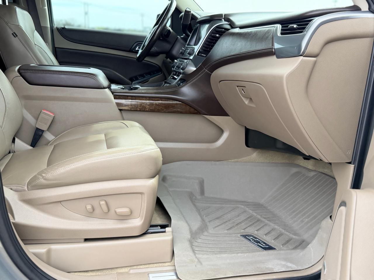 Chevrolet Suburban  2019