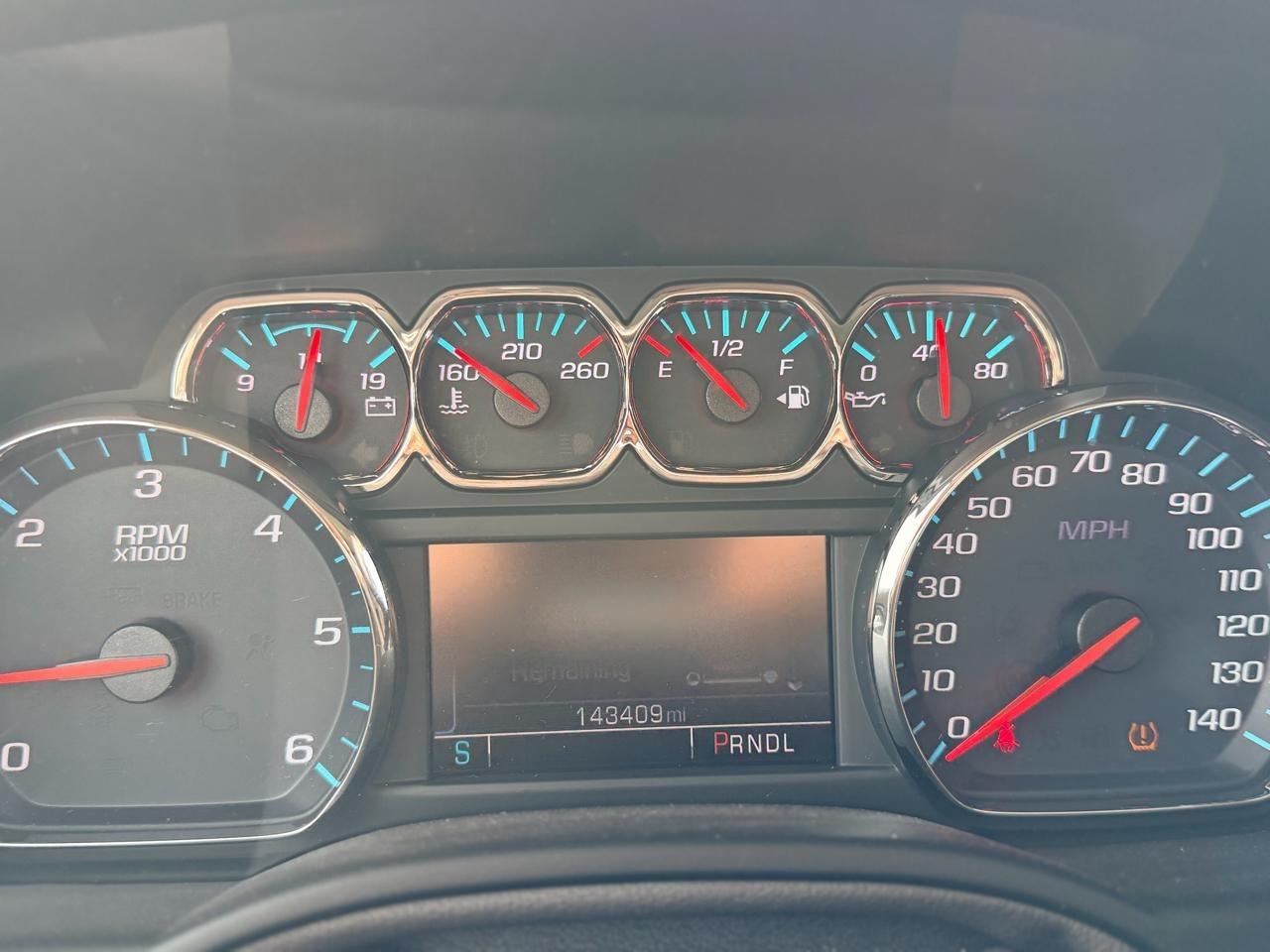 Chevrolet Suburban  2019