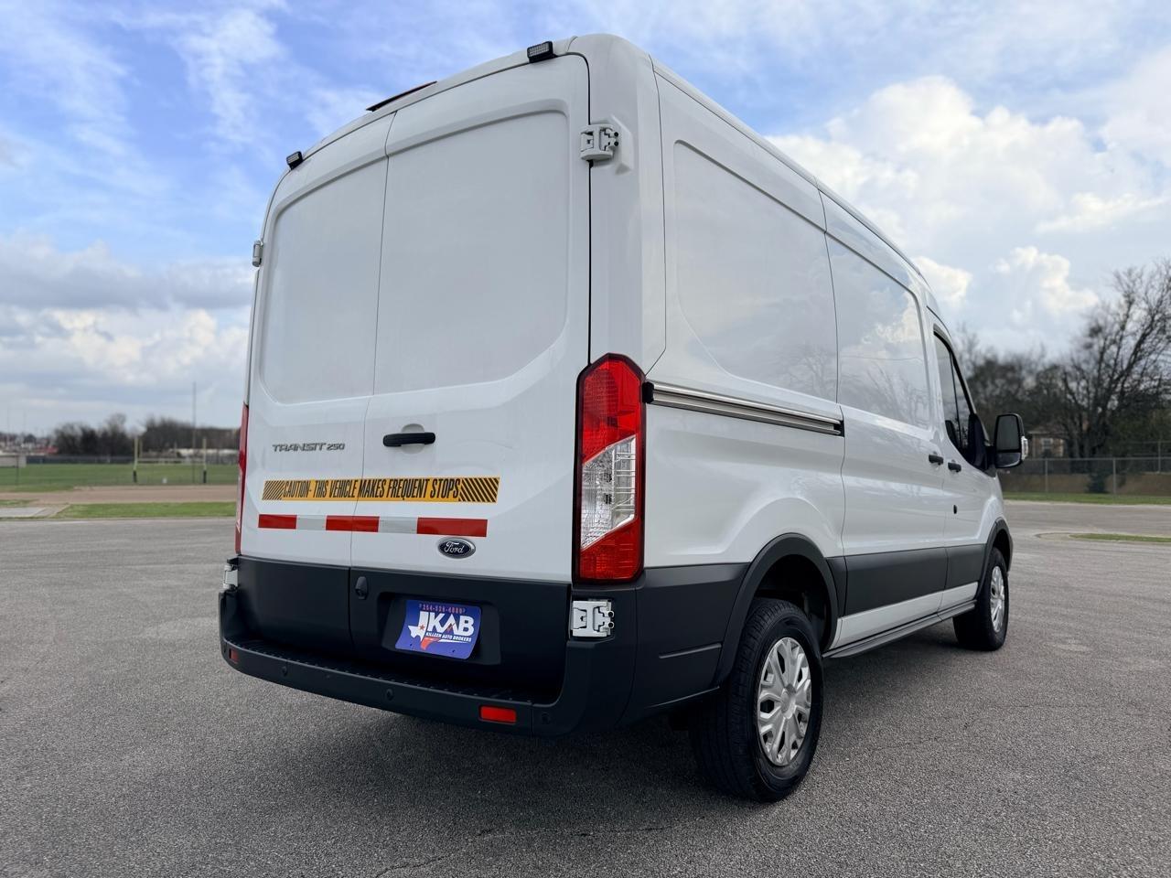 Ford Transit  2016