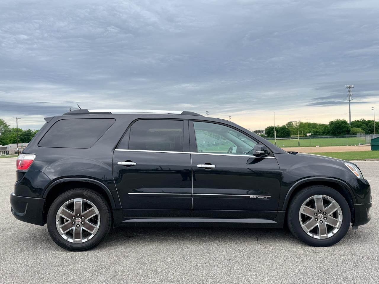 GMC Acadia  2012