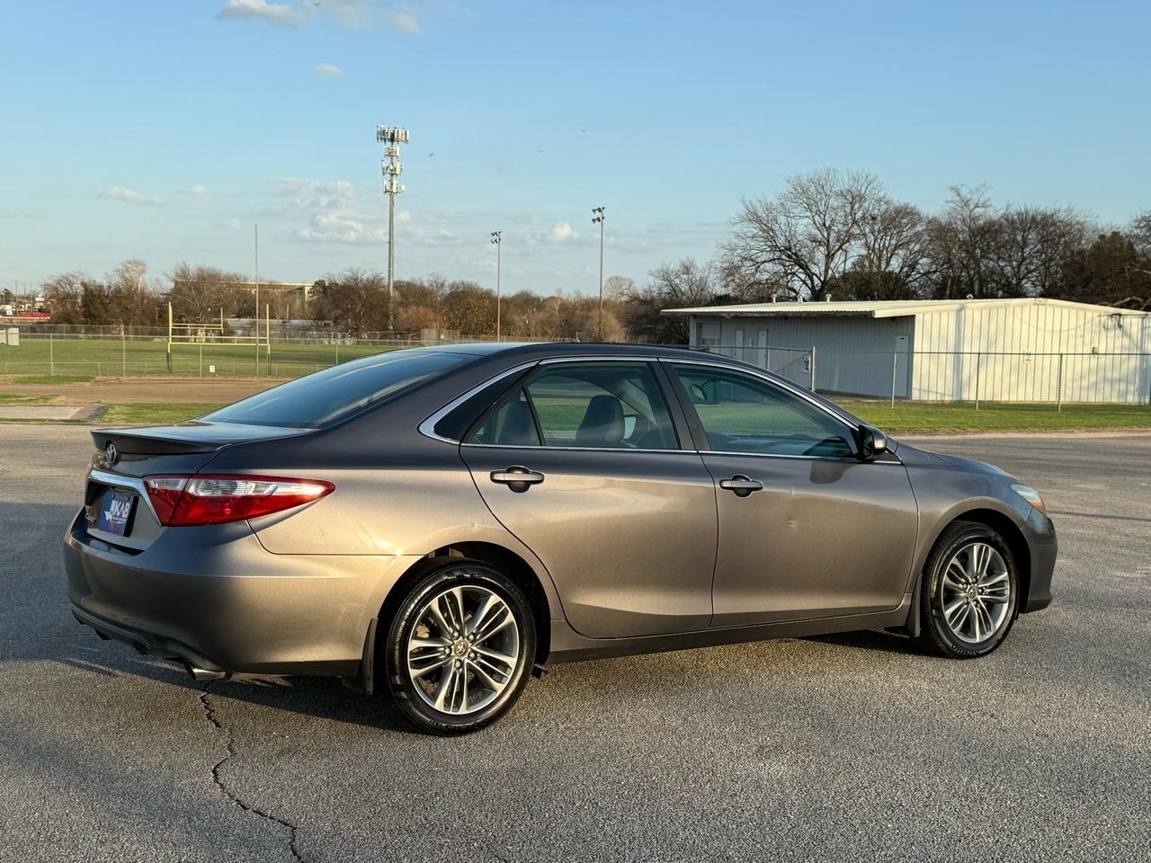 Toyota Camry  2016