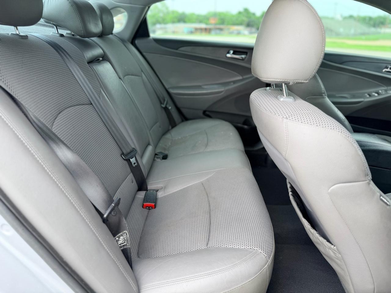 Hyundai Sonata  2013