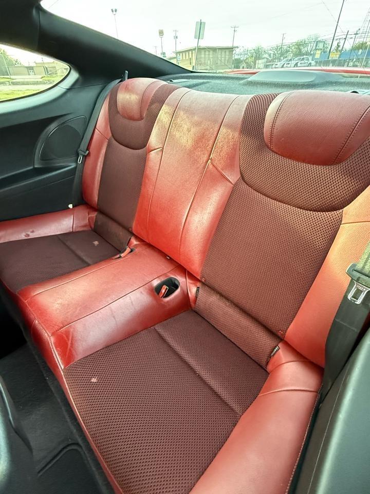 Hyundai Genesis Coupe  2014