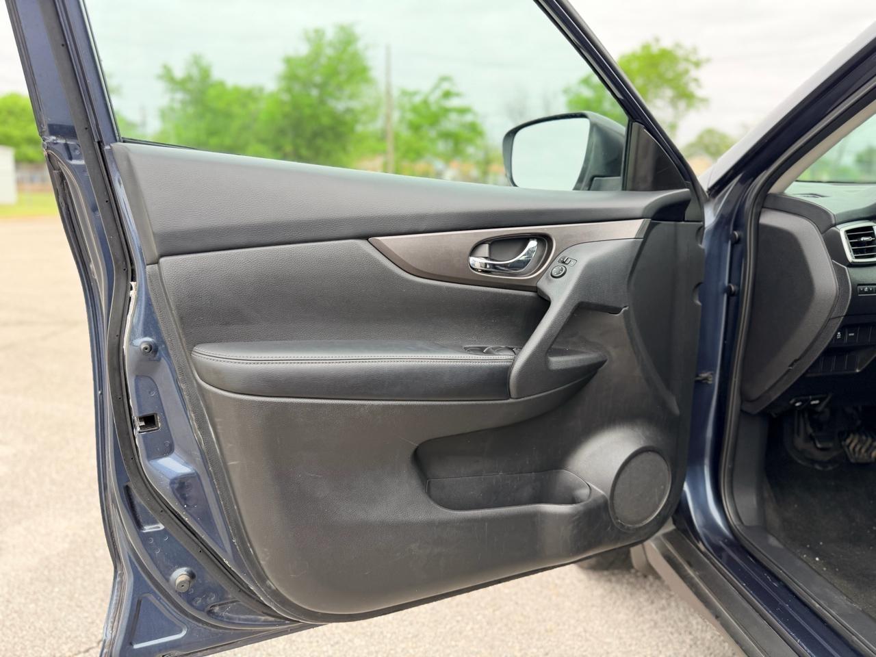 Nissan Rogue  2014