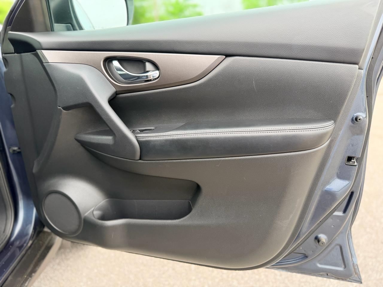 Nissan Rogue  2014