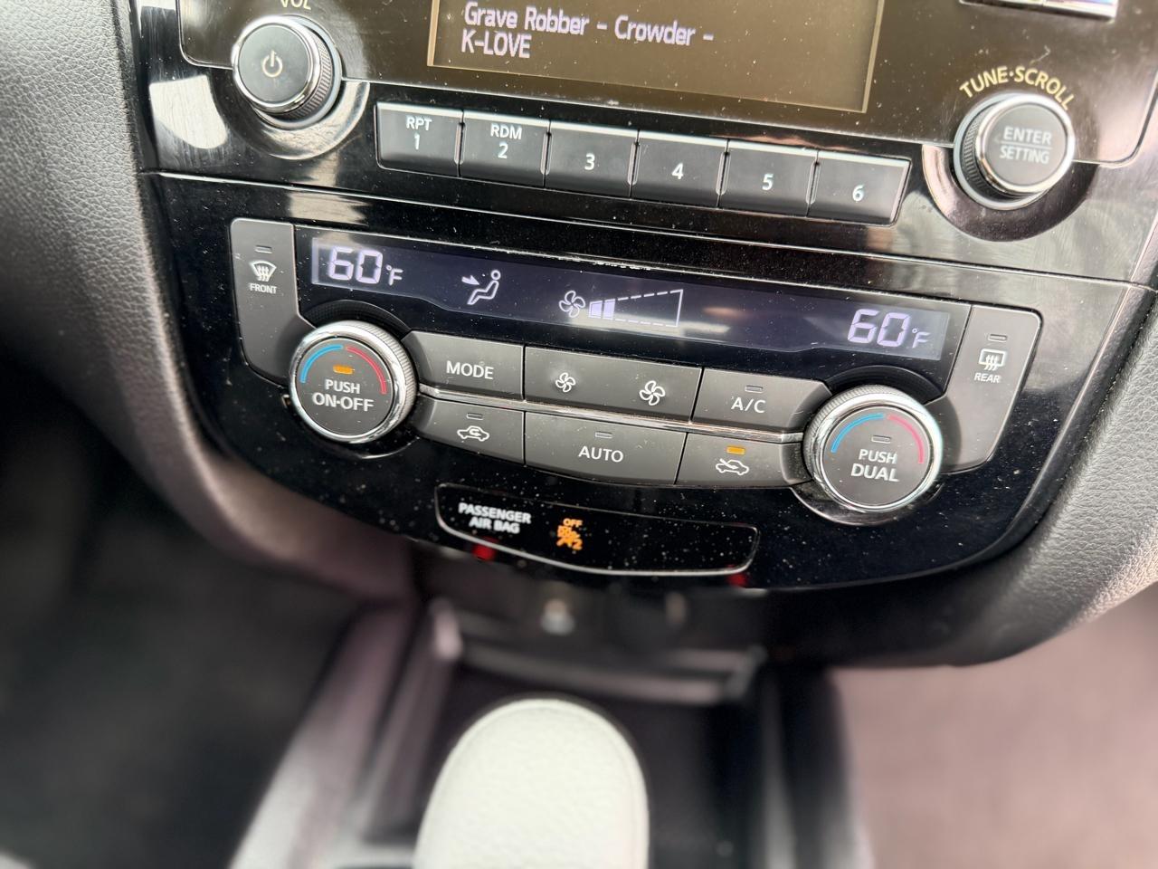 Nissan Rogue  2014