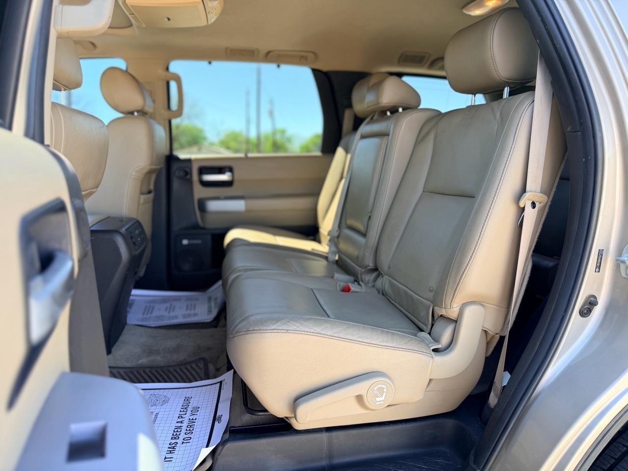 Toyota Sequoia  2008