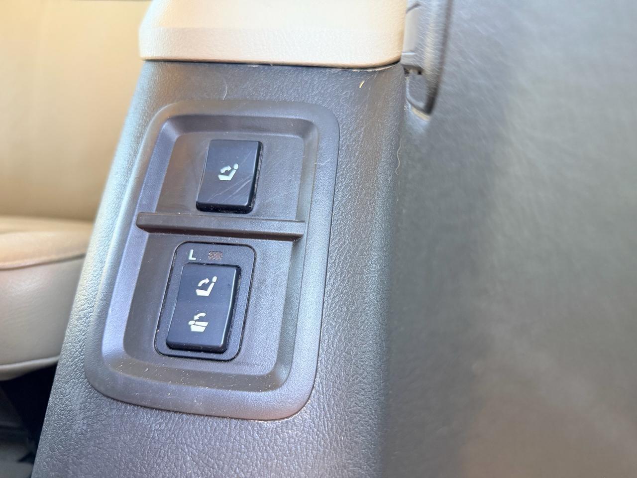 Toyota Sequoia  2008