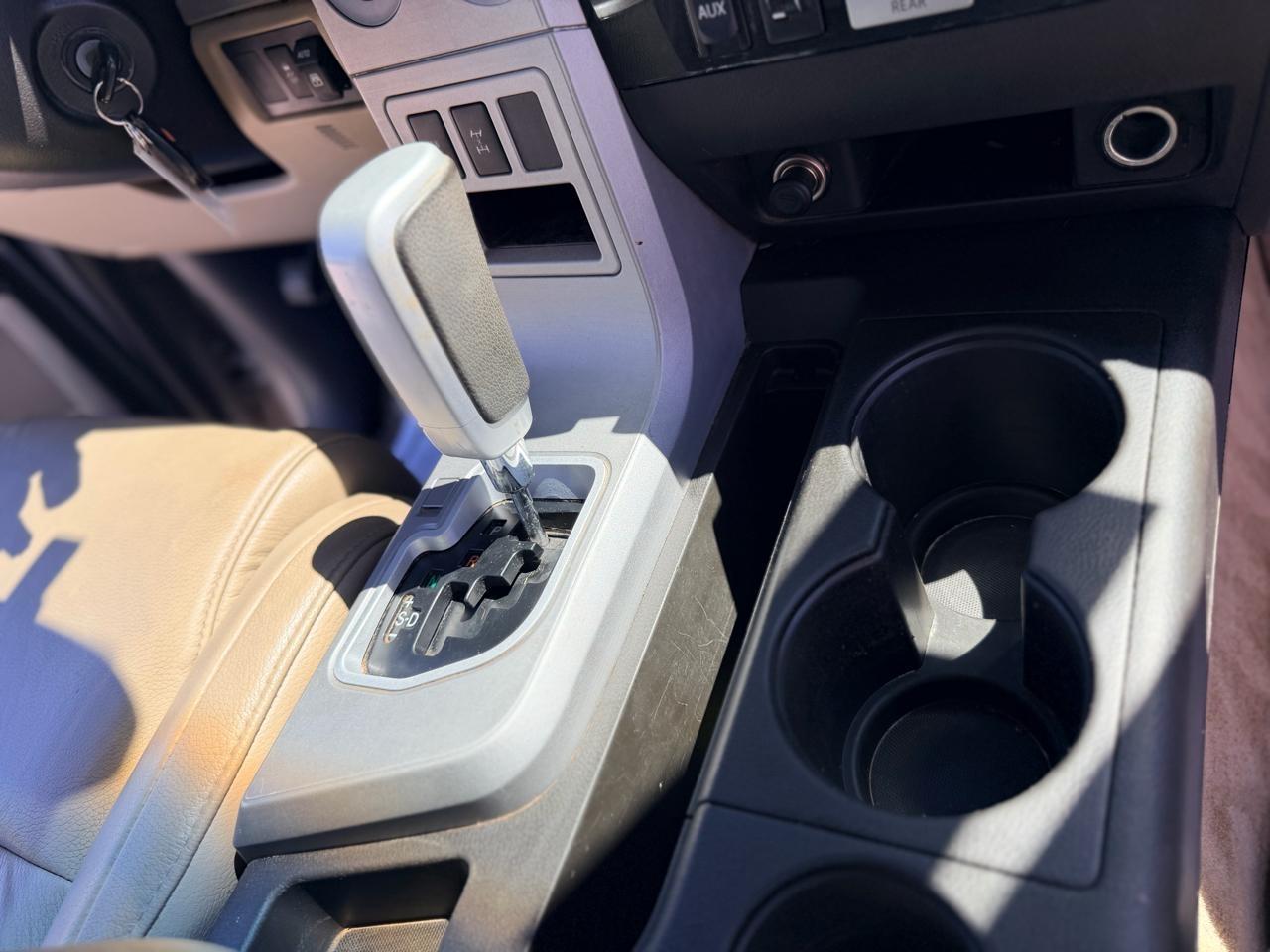 Toyota Sequoia  2008