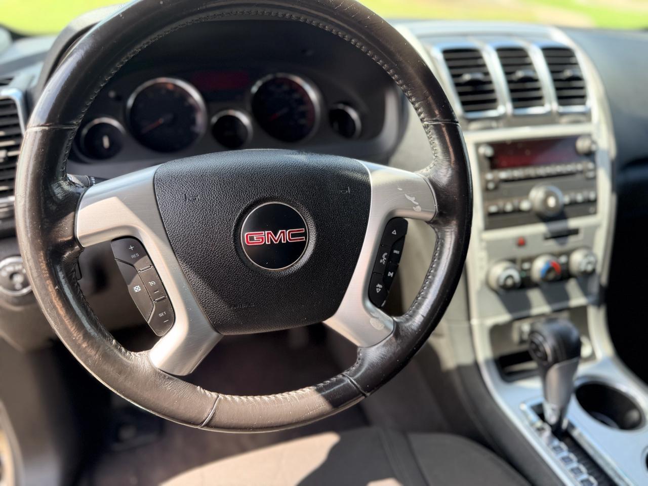 GMC Acadia  2010