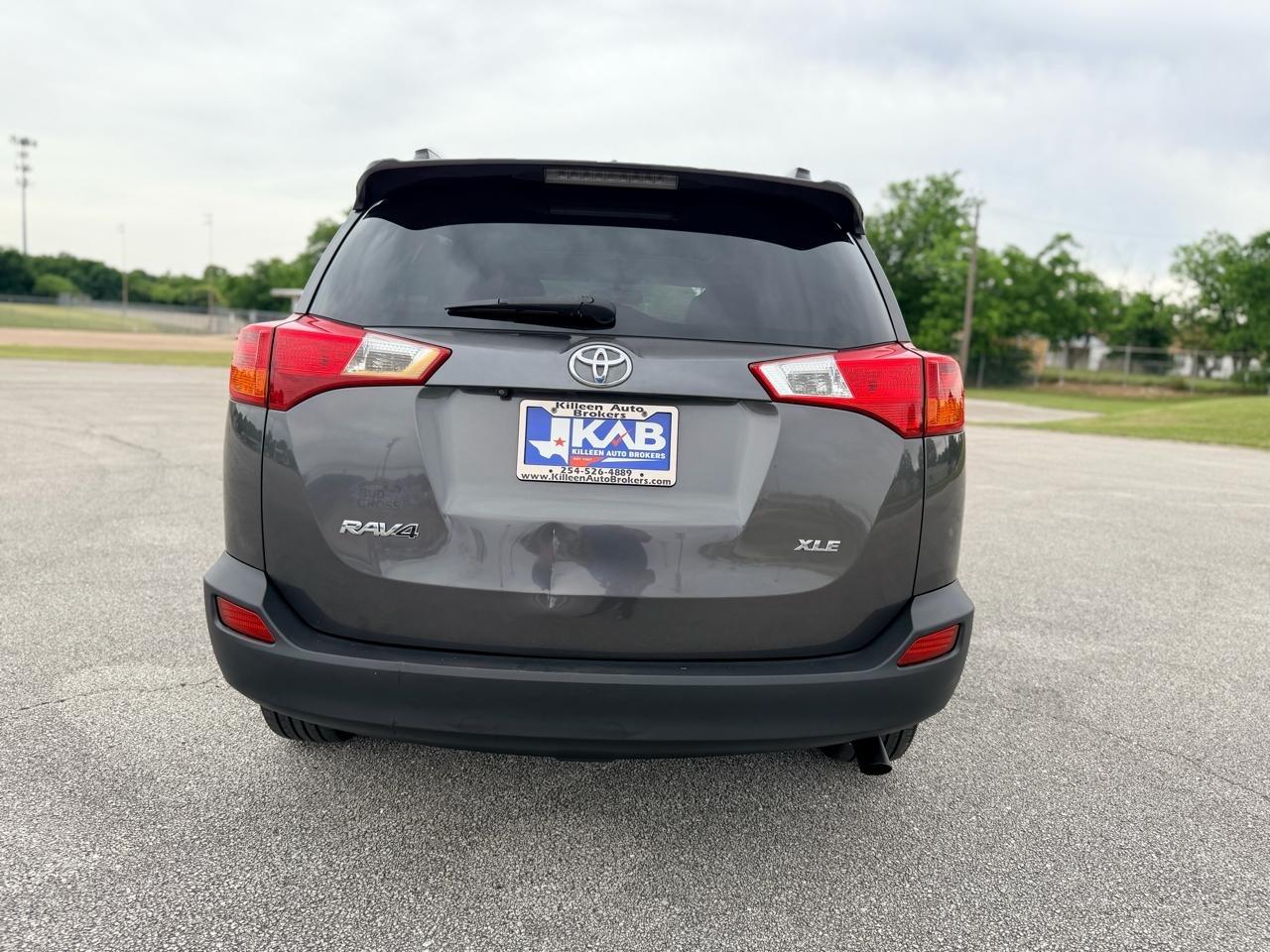 Toyota RAV4  2015