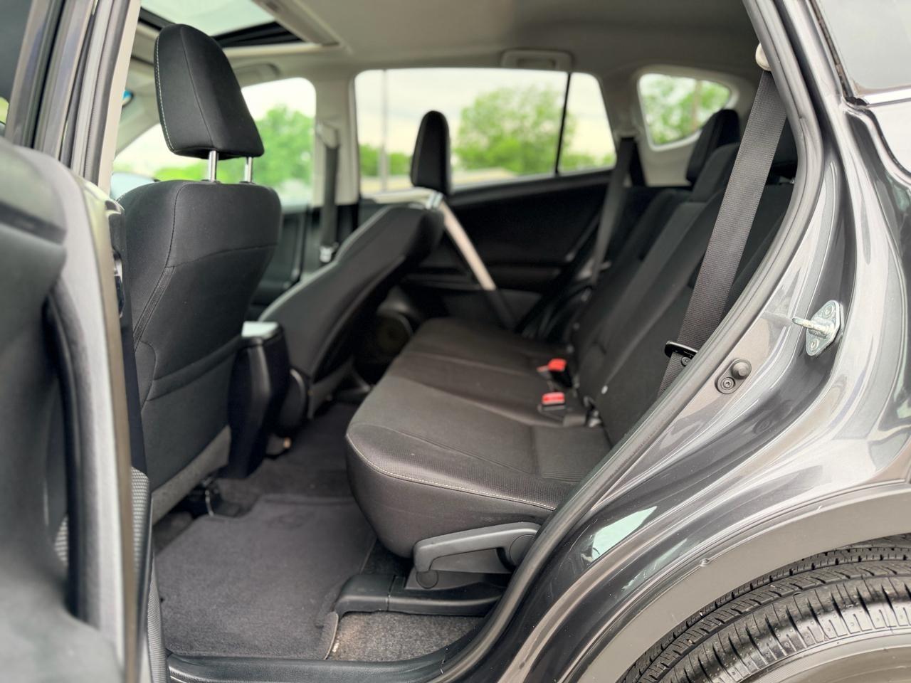 Toyota RAV4  2015
