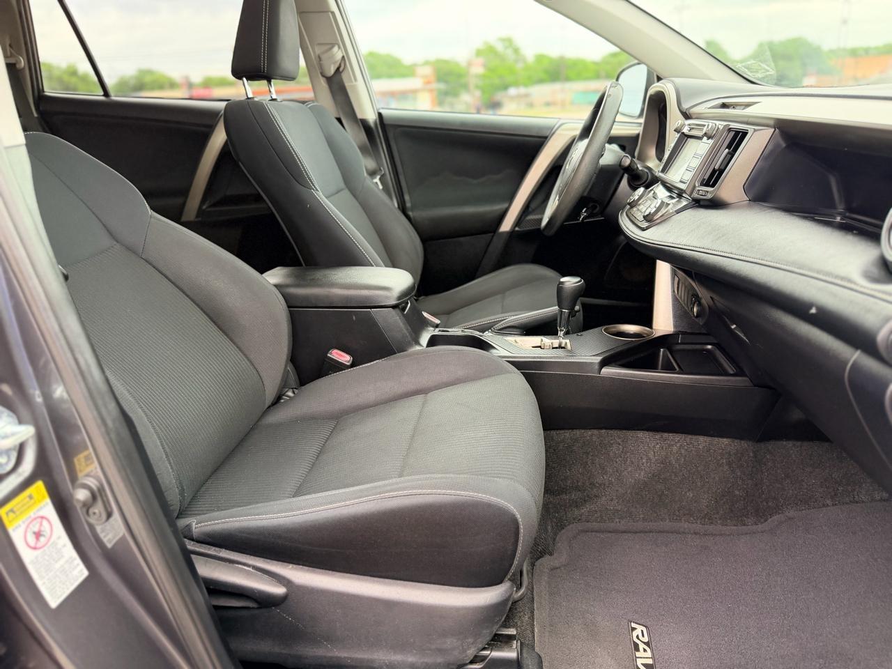 Toyota RAV4  2015