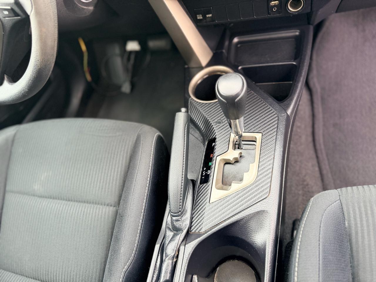 Toyota RAV4  2015