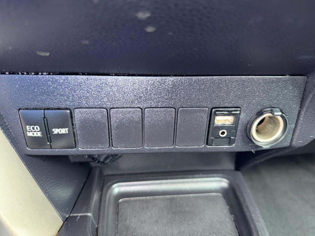 Toyota RAV4  2015